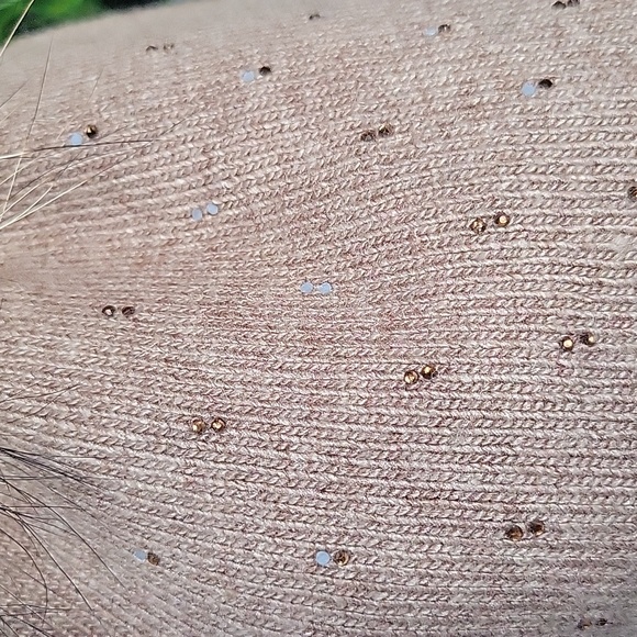 BRUME Diadem Peak Fur Pom hat - Picture 6 of 11